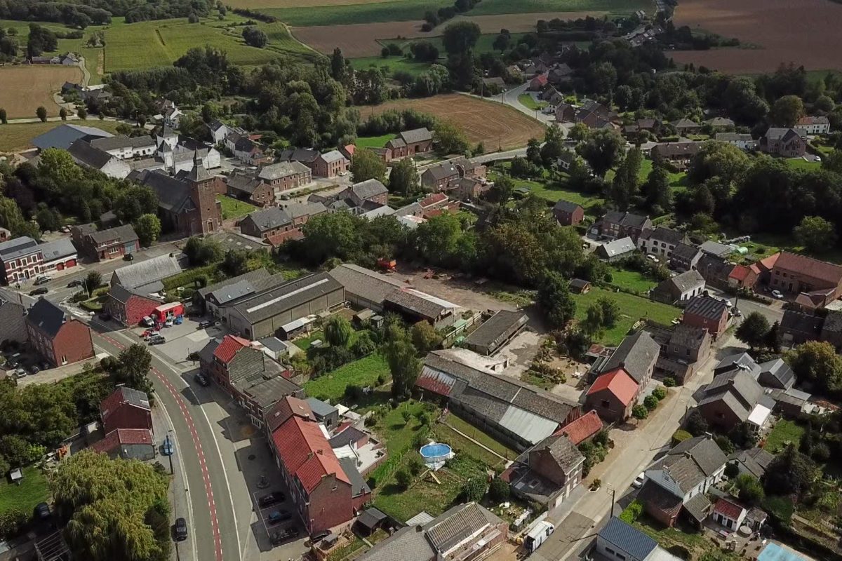 Vue de Wasseiges, cadre de vie paisible pour les 5 appartements à vendre